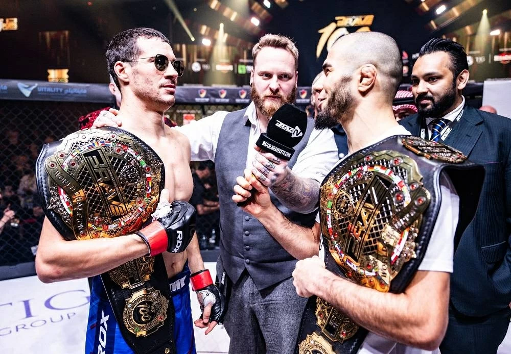 موكاييف يضرب من جديد ويحقق اللقب العالمي في وزن الذبابة