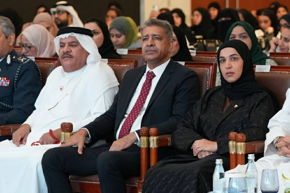 د. سرور يدعو إلى التواصل الفعّال بين أفراد الأسرة لحفظ كيانها