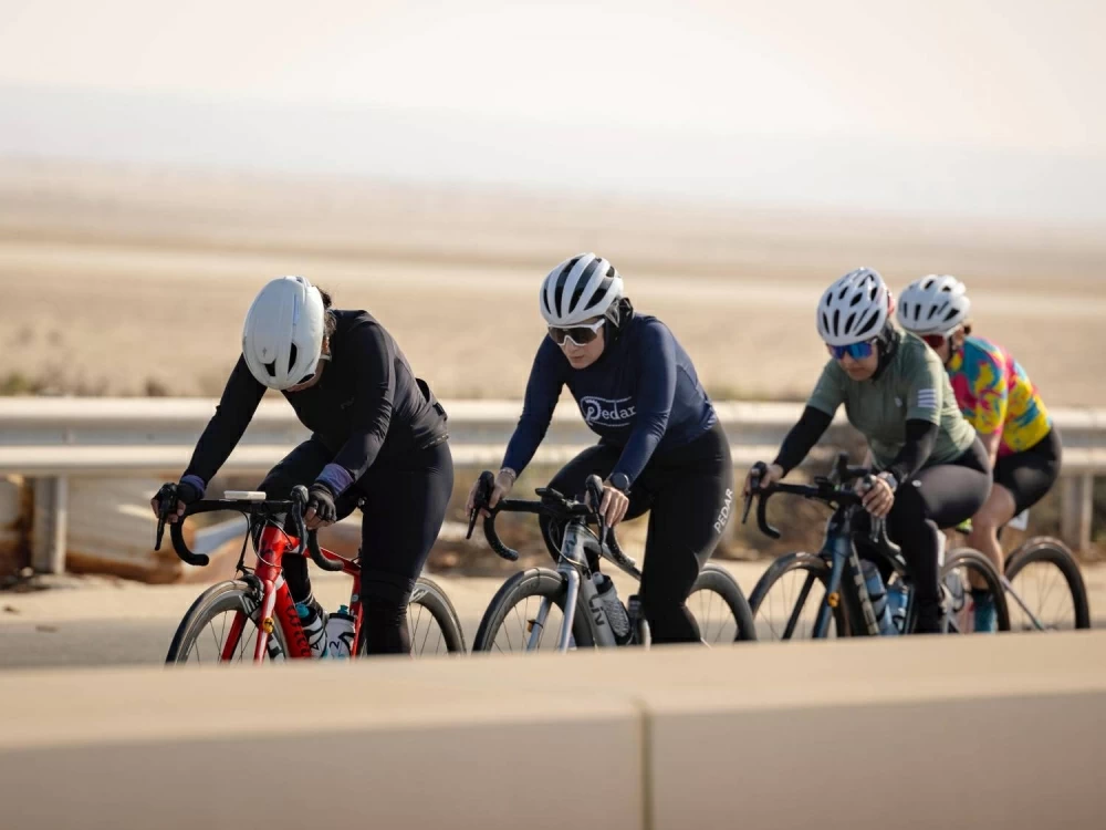 &laquo;بحرين جاينت&raquo; و&laquo;فيكتوريوس 1&raquo; أبطالُ طواف ناصر بن حمد للهواة للدراجات الهوائية