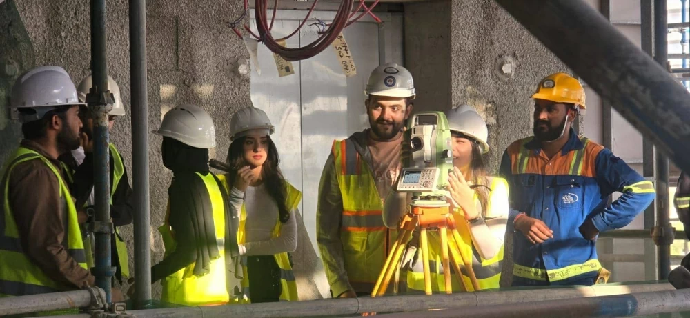 27 طالبًا بكلية الهندسة بجامعة العلوم التطبيقية يطلعون على مشروع مدينة الملك عبد الله بن عبد العزيز الطبية بهدف تعزيز الممارسات التعليمية