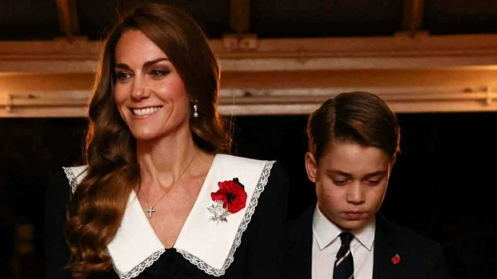 أول ظهور للأمير جورج في مهرجان &laquo;تكريم الجنود&raquo; إلى جانب والدته