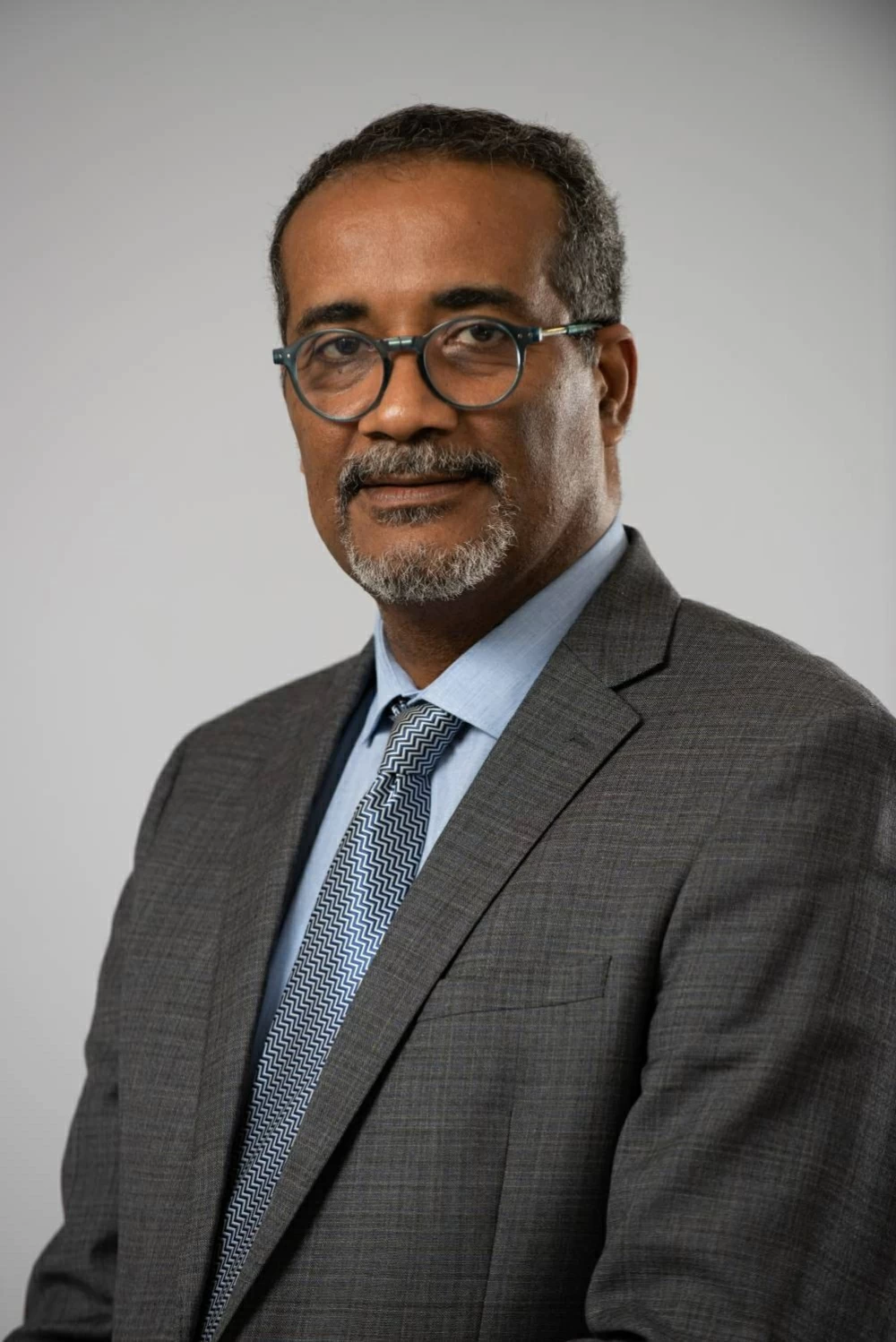 غرفة البحرين لتسوية المنازعات ترقي سيدتين من كوادرها إلى مناصب قيادية