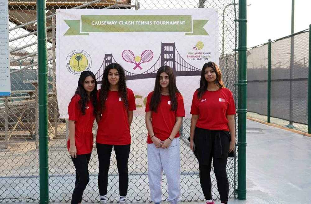 لاعبات البحرين يخضن مواجهة &laquo;الجسر&raquo; الودية