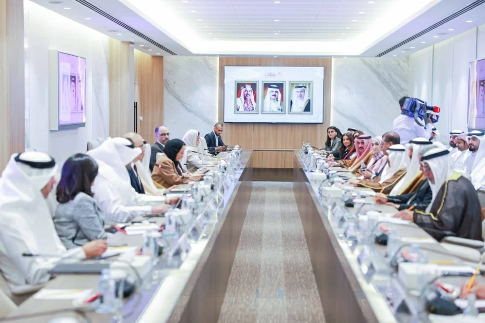 &laquo;التشريعية&raquo; تجتمع مع وزير الشؤون القانونية وزير العمل بالوكالة لمتابعة توفير فرص العمل