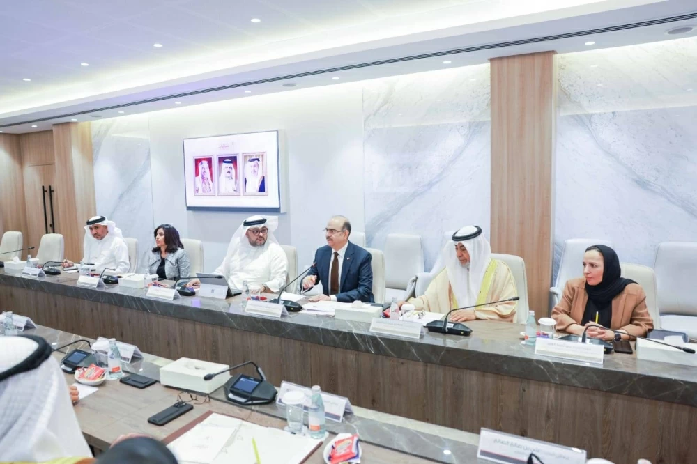 &laquo;التشريعية&raquo; تجتمع مع وزير الشؤون القانونية وزير العمل بالوكالة لمتابعة توفير فرص العمل
