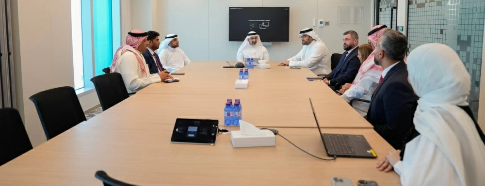 وزير الصناعة والتجارة يزور شركة بي دبليو سي الشرق الأوسط في البحرين