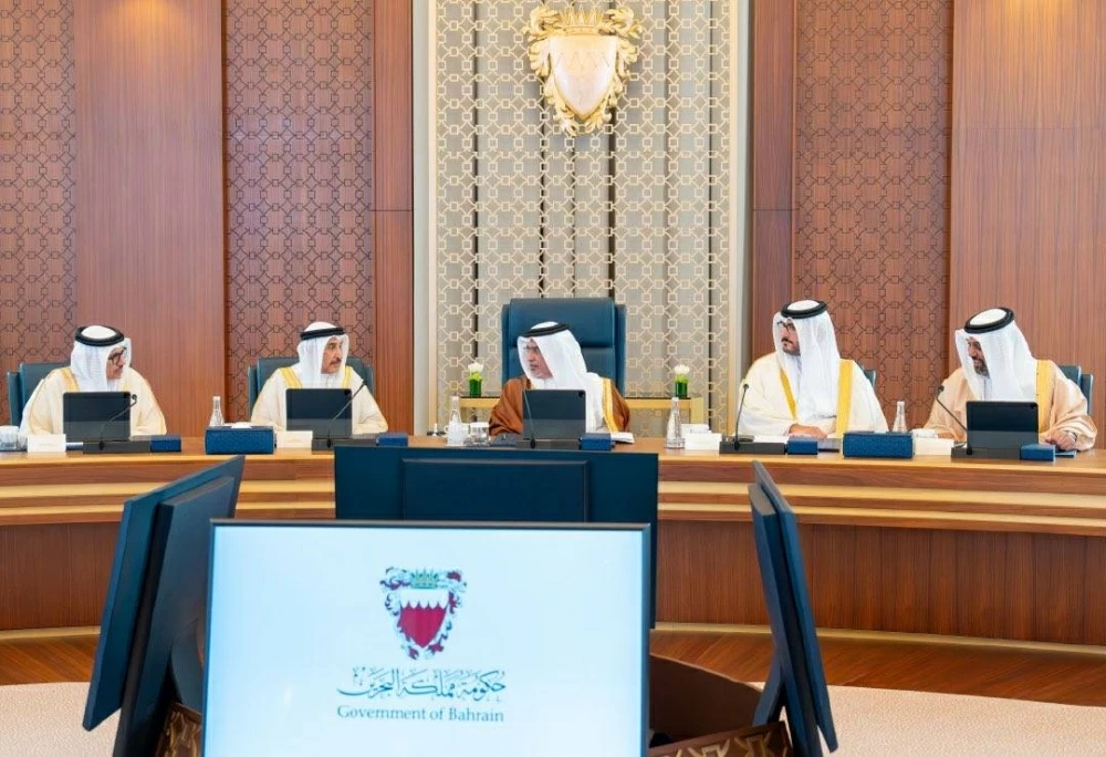 ولي العهد رئيس الوزراء يوجّه لمتابعة خطط تنفيذ مشروع جسر &laquo;البحرين - قطر&raquo;