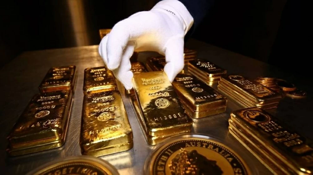 الذهب يواصل مكاسبه ويصعد لأعلى مستوى في 3 أسابيع