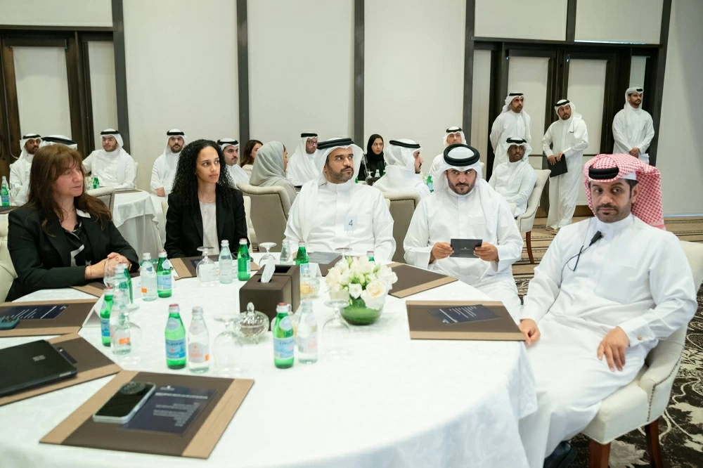 وزير ديوان رئيس الوزراء: الكوادر الوطنية أساس التطوير والتنمية والاستثمار فيهم وخلق الفرص أمامهم استثمار بالمستقبل