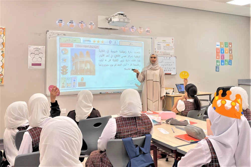 طالبات مدرسة المالكية: المعلمة سارة جعلت الرياضيات أقرب المواد إلى قلوبنا