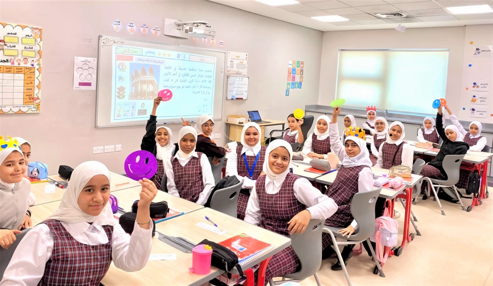 طالبات مدرسة المالكية: المعلمة سارة جعلت الرياضيات أقرب المواد إلى قلوبنا