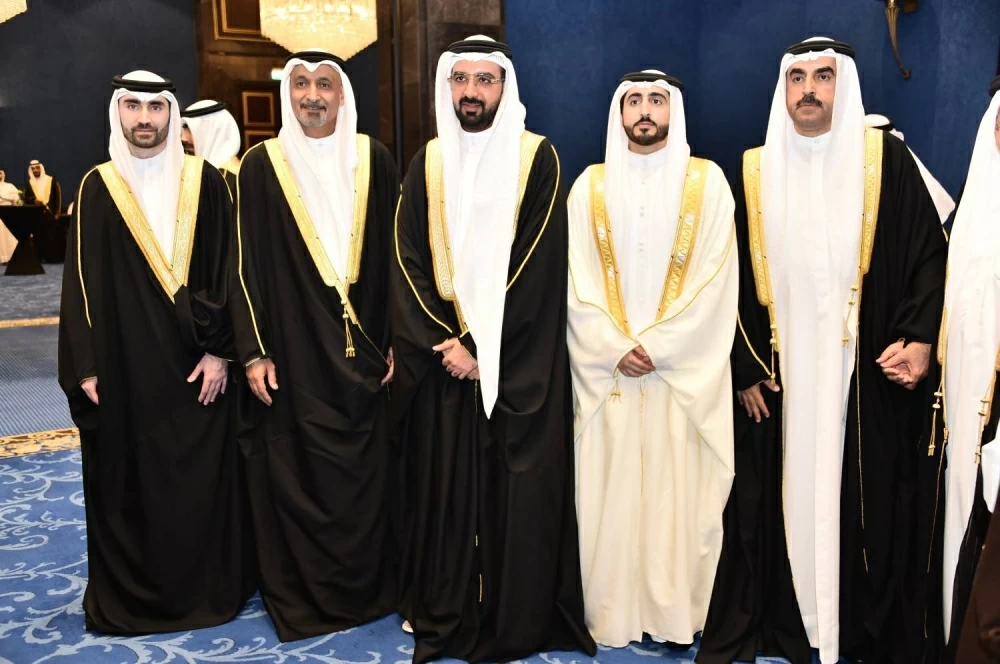 محمد بن دينه يحتفل بزفاف نجله راشد في أجواء بهيجة