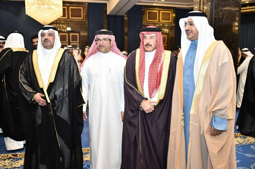 محمد بن دينه يحتفل بزفاف نجله راشد في أجواء بهيجة