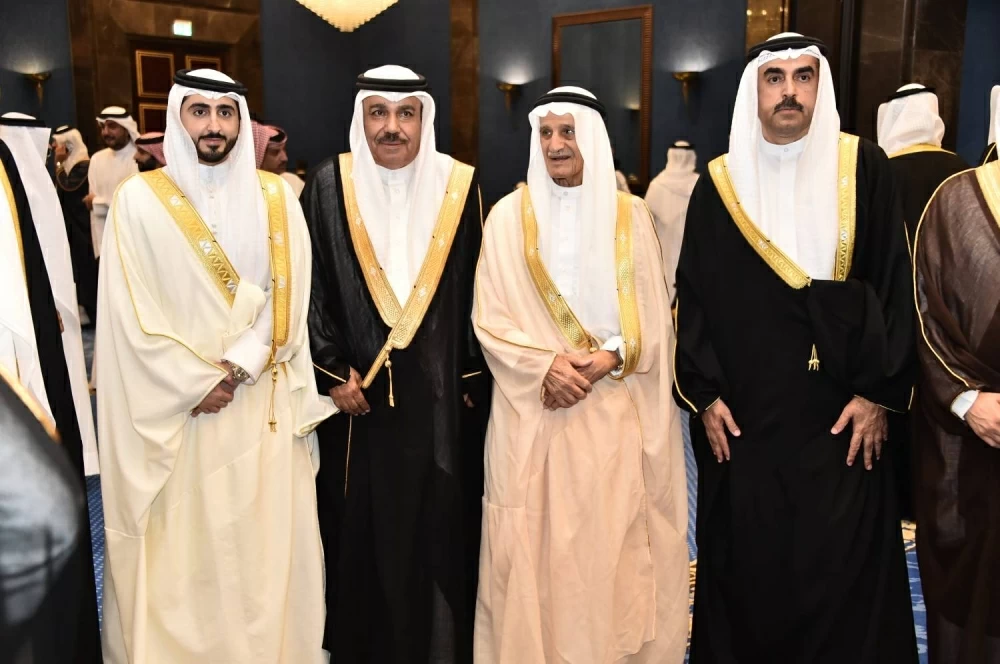 محمد بن دينه يحتفل بزفاف نجله راشد في أجواء بهيجة