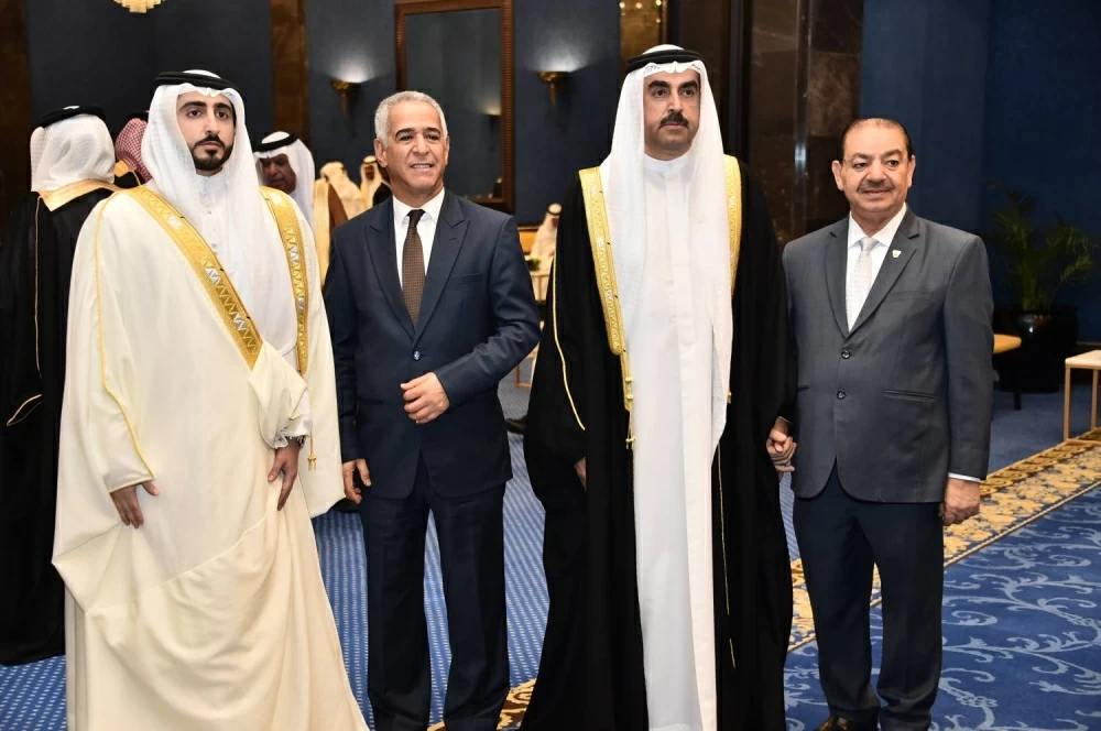 محمد بن دينه يحتفل بزفاف نجله راشد في أجواء بهيجة