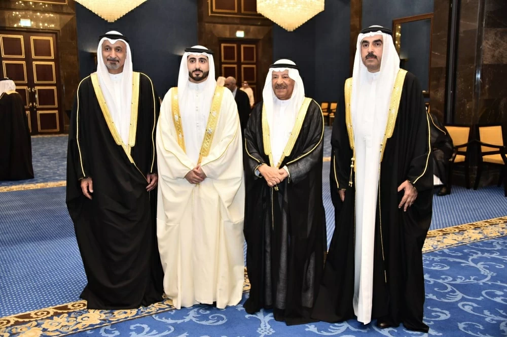 محمد بن دينه يحتفل بزفاف نجله راشد في أجواء بهيجة