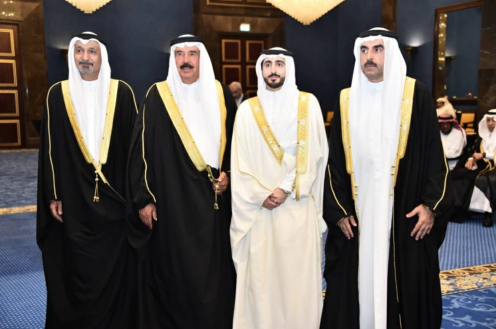 محمد بن دينه يحتفل بزفاف نجله راشد في أجواء بهيجة