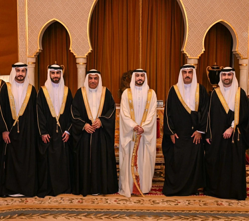 محمد بن دينه يحتفل بزفاف نجله راشد في أجواء بهيجة