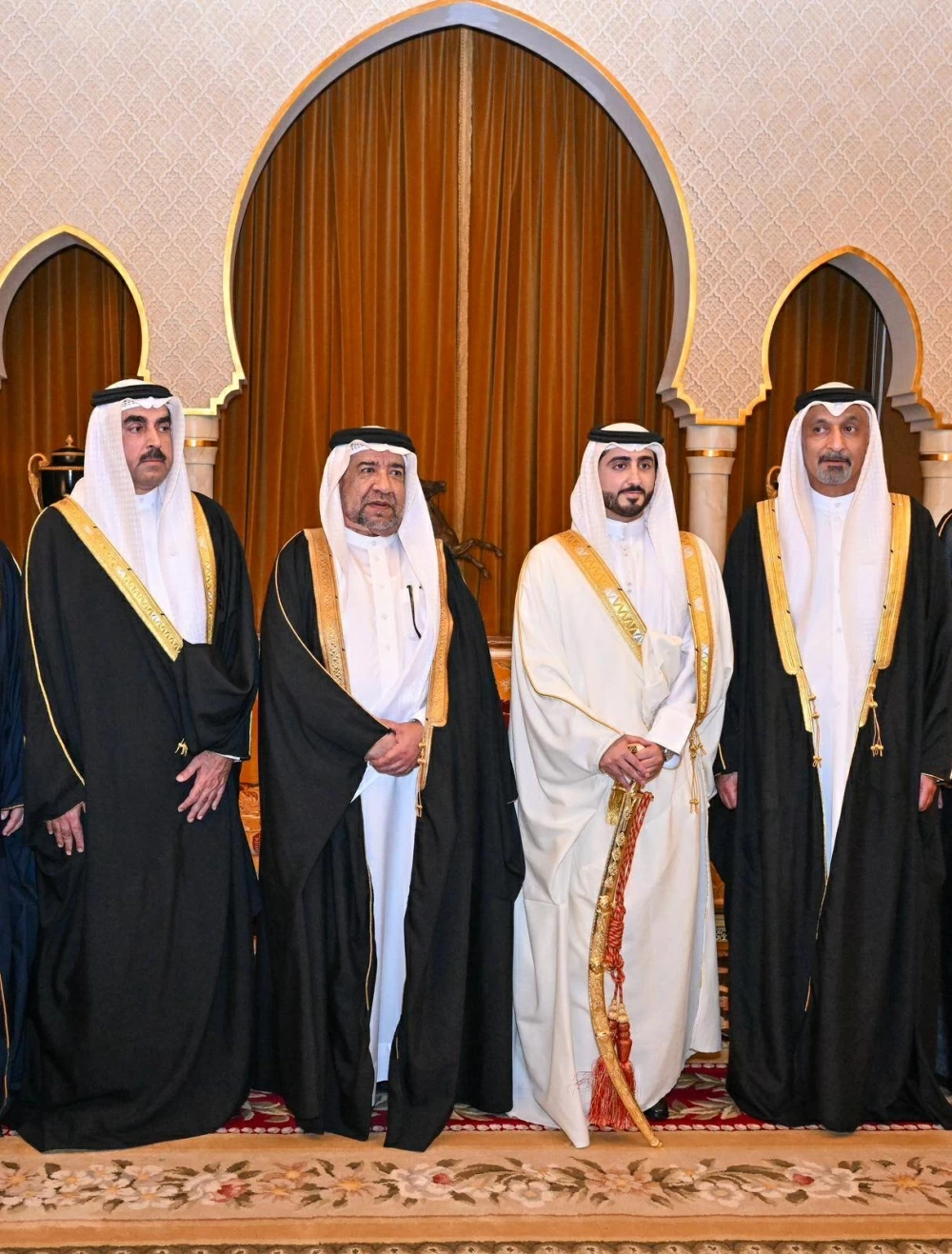 محمد بن دينه يحتفل بزفاف نجله راشد في أجواء بهيجة