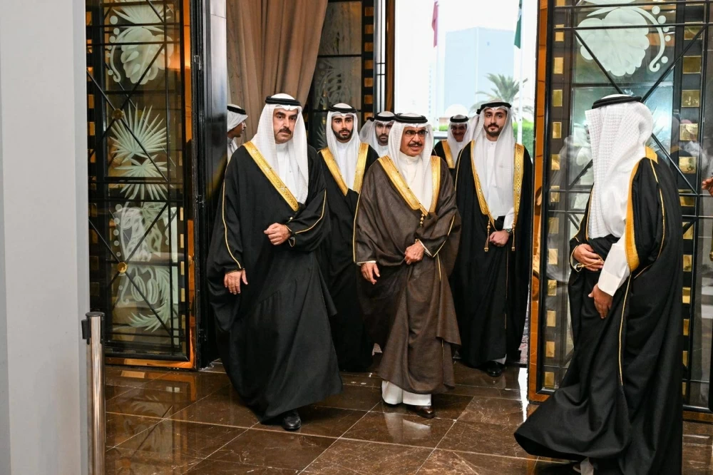 محمد بن دينه يحتفل بزفاف نجله راشد في أجواء بهيجة