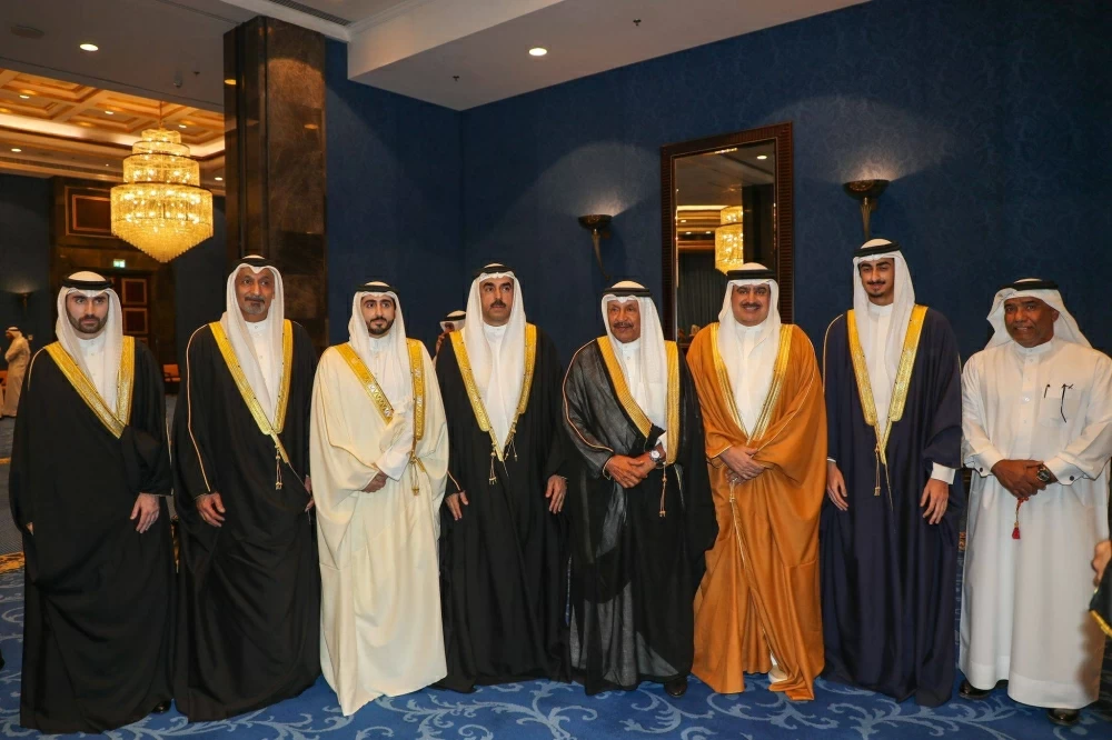 محمد بن دينه يحتفل بزفاف نجله راشد في أجواء بهيجة