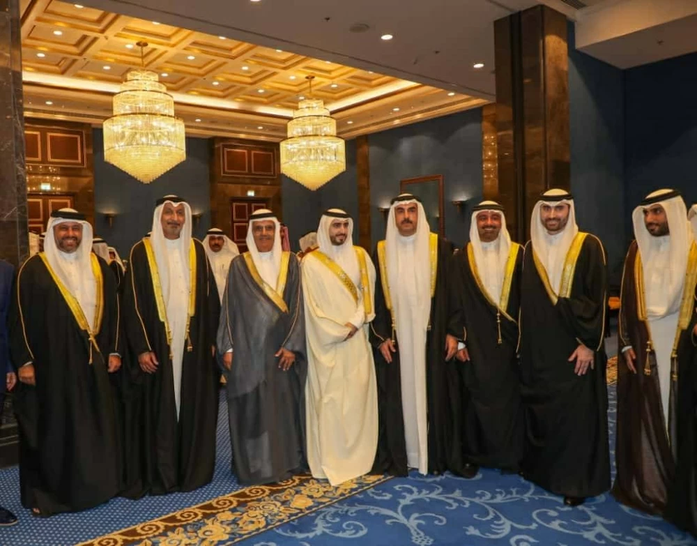 محمد بن دينه يحتفل بزفاف نجله راشد في أجواء بهيجة