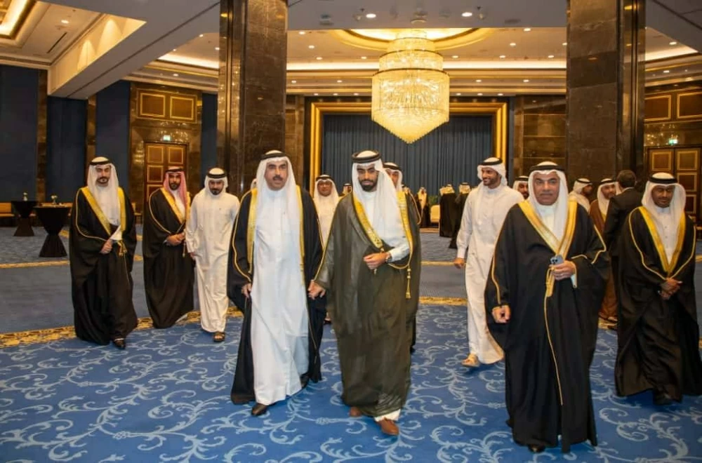 محمد بن دينه يحتفل بزفاف نجله راشد في أجواء بهيجة