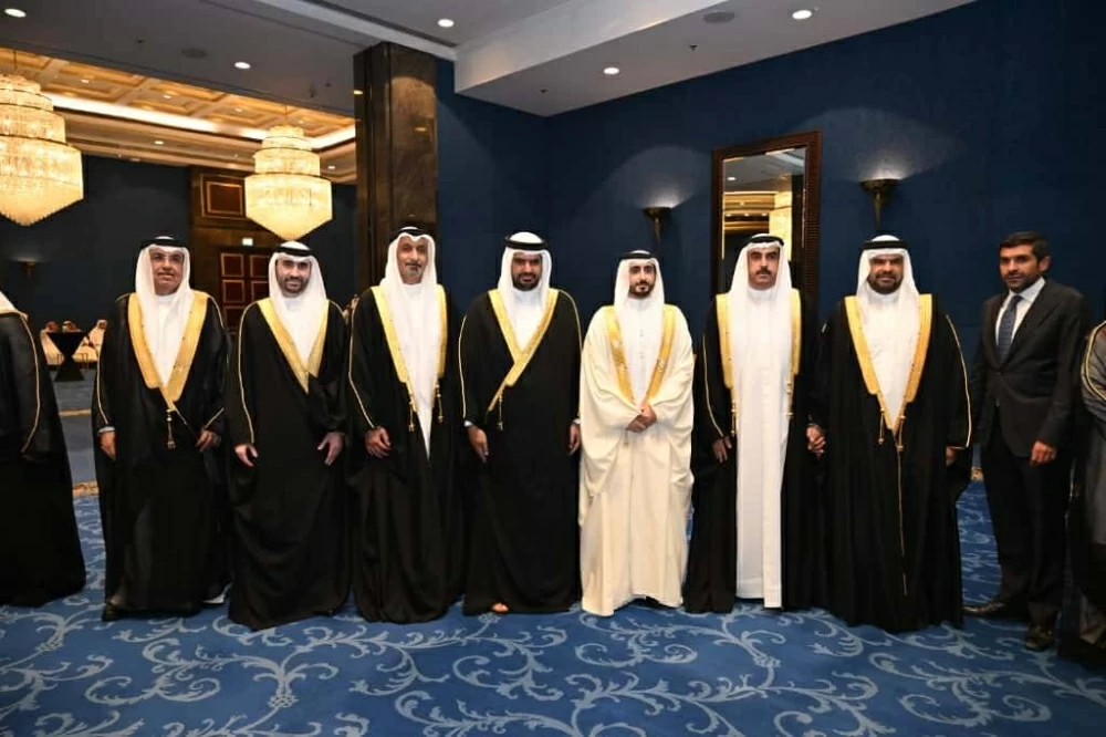 محمد بن دينه يحتفل بزفاف نجله راشد في أجواء بهيجة