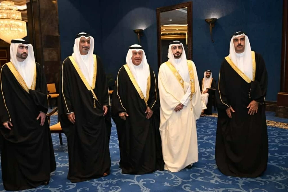 محمد بن دينه يحتفل بزفاف نجله راشد في أجواء بهيجة