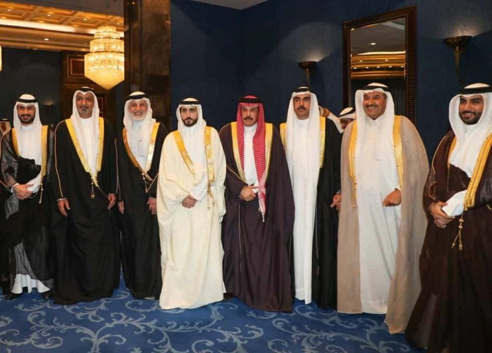 محمد بن دينه يحتفل بزفاف نجله راشد في أجواء بهيجة