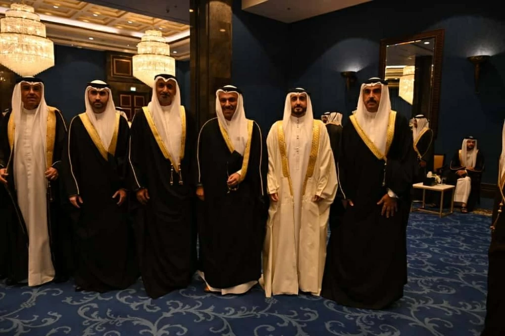 محمد بن دينه يحتفل بزفاف نجله راشد في أجواء بهيجة