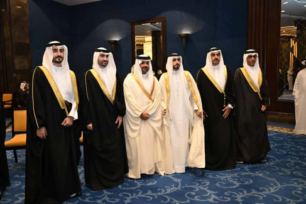 محمد بن دينه يحتفل بزفاف نجله راشد في أجواء بهيجة