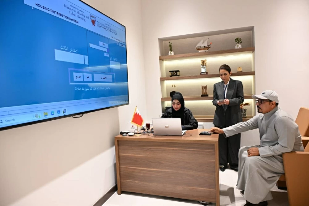 "الإسكان" تؤكد استمرار تسليم الخدمات الإسكانية البديلة للمواطنين