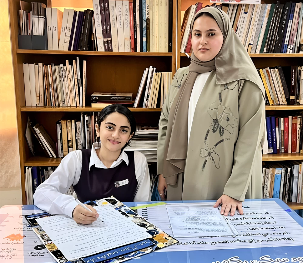 عائشة جناحي.. مشروع شاعرة بحرينية تكتب القصيدة باللغة الإنجليزية