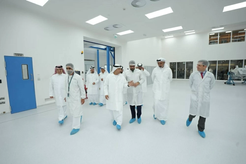 وكالة البحرين للفضاء تشارك في مراسم افتتاح أول منشأة متكاملة لتصنيع الأقمار الاصطناعية في الشرق الأوسط بأبوظبي