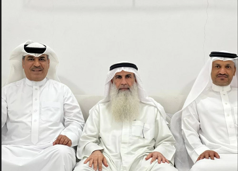 الحد الخيرية تجدد العضوية الفخرية للوجيه يوسف الذوادي