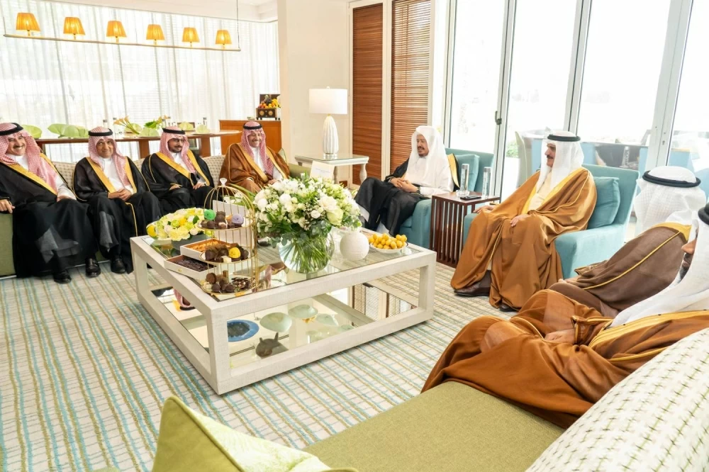 رئيس مجلس الشورى السعودي يصل البحرين للمشاركة في اجتماع رؤساء البرلمانات الخليجية غدًا