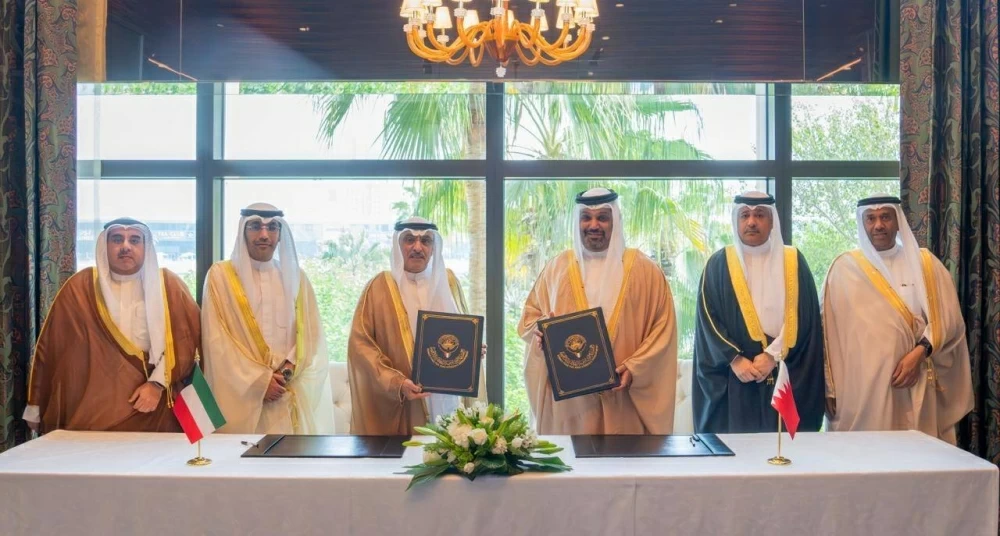 وزير المالية : البحرين تولي اهتمامًا كبيراً في تطوير البنية التحتية وتهيئة المقومات اللازمة بما يسهم في دفع عجلة التنمية الاقتصادية