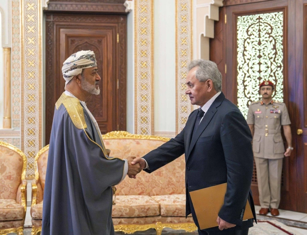 سلطان عُمان يبحث مع سكرتير الأمن الروسي مسارات التعاون المشترك