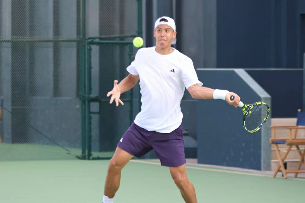 استمرار المفاجآت وخروج المصنفين الأوائل ببطولة المنامة المفتوحة