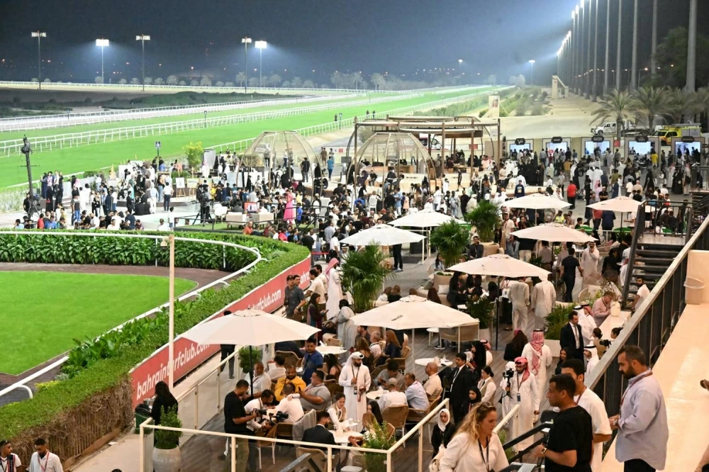 خالد بن حمد يشهد انطلاق النسخة الـ7 لكأس البحرين الدولي لسباق الخيل