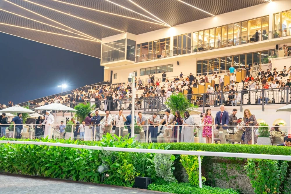 خالد بن حمد يشهد انطلاق النسخة الـ7 لكأس البحرين الدولي لسباق الخيل