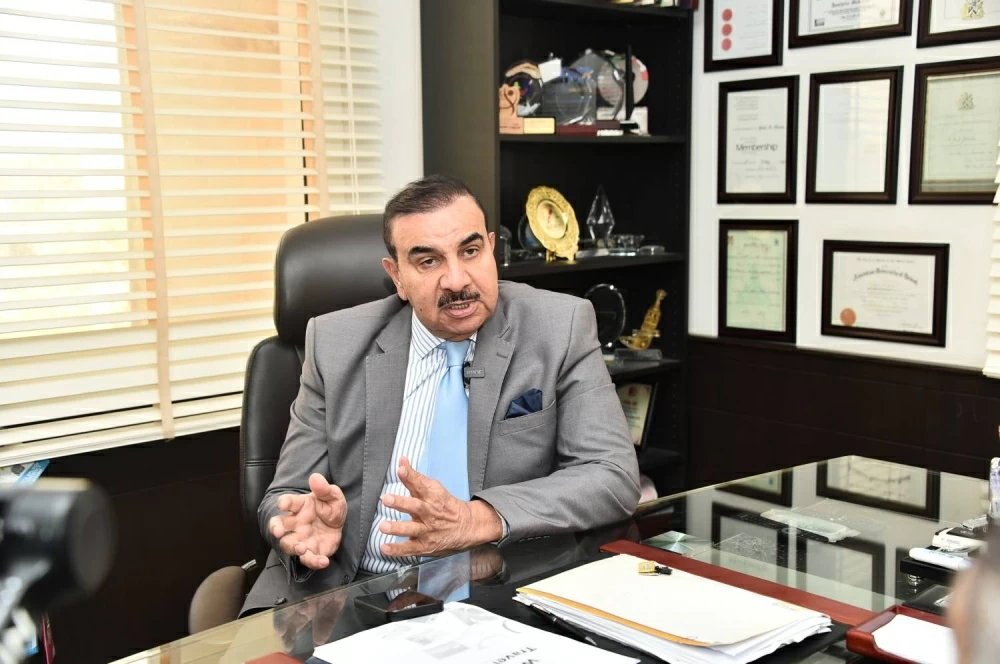 فيصل الناصر يسرد مسيرة حياته لـ&laquo;الوطن&raquo;: من أشرعة &laquo;البوم&raquo; لأجنحة طائرة حربية.. رحلات العمر بين موج التجارة ونار الحرب