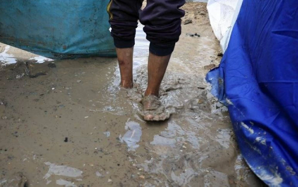 بالصور.. منخفض جوي يضاعف مأساة غزة