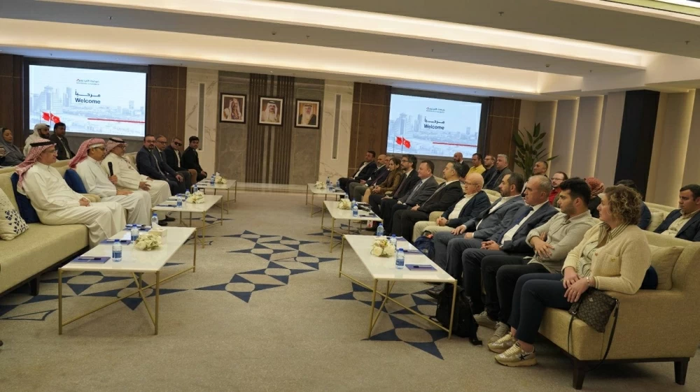 "الغرفة" تستقبل وفدًا تركيًا لبحث فرص التعاون في قطاع التكنولوجيا الكهربائية