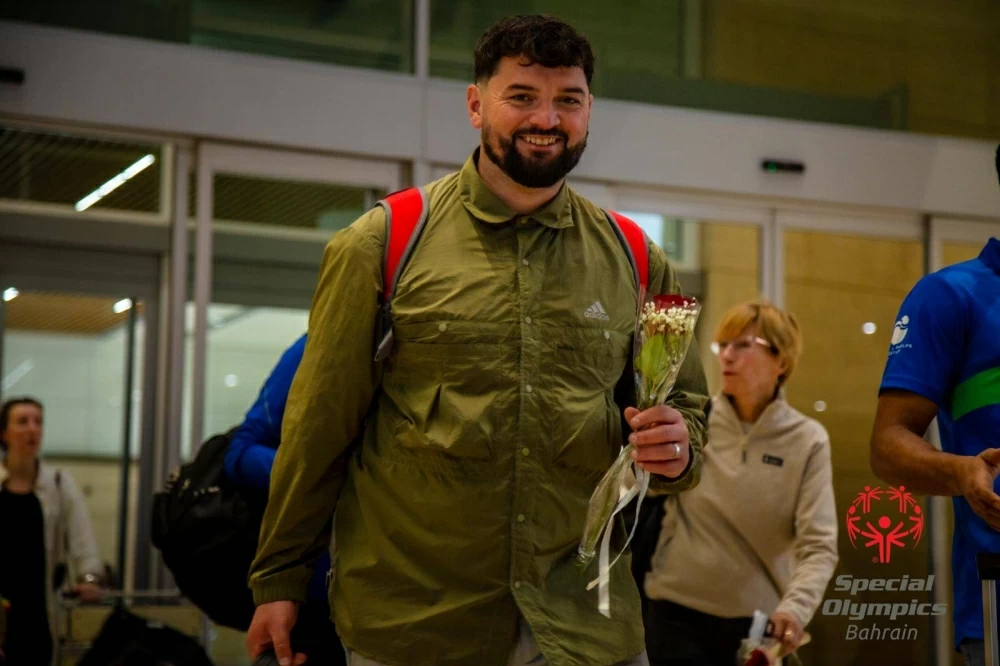 البحرين تستقبل الوفود المشاركة في الدورة التدريبية للسباحة