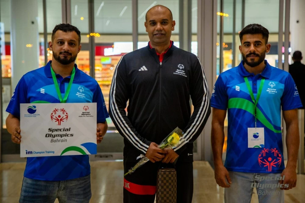 البحرين تستقبل الوفود المشاركة في الدورة التدريبية للسباحة