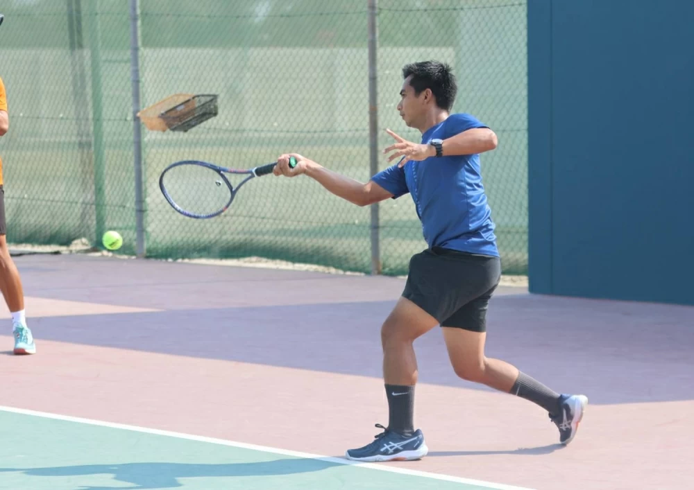 الاتحاد البحريني للتنس يتم استعداداته لاستضافة تصفيات كأس ديفيز