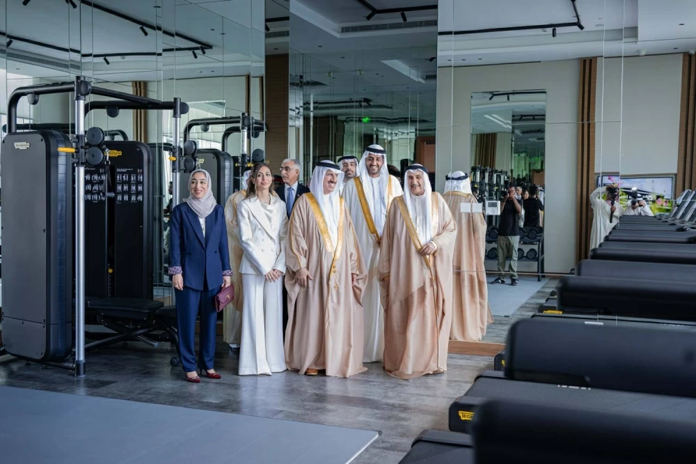 خالد بن عبد الله يفتتح "هيلتون البحرين سيتي سنتر فندق وريزيدنس"