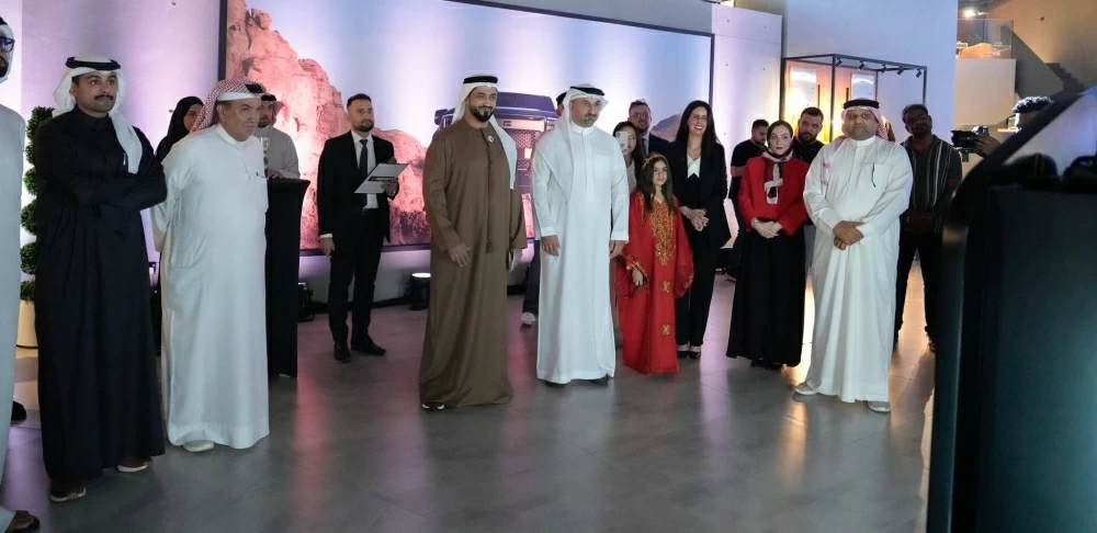 وزير الصناعة والتجارة يفتتح صالة عرض "روكس موتور"